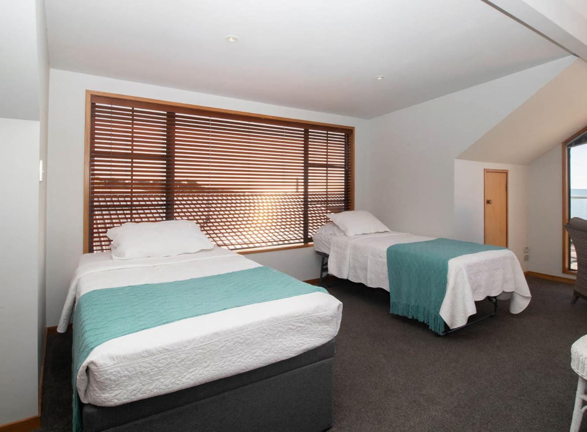 Beachfront Bliss On Wanaka Terrace Support Local Villa New Plymouth Eksteriør billede