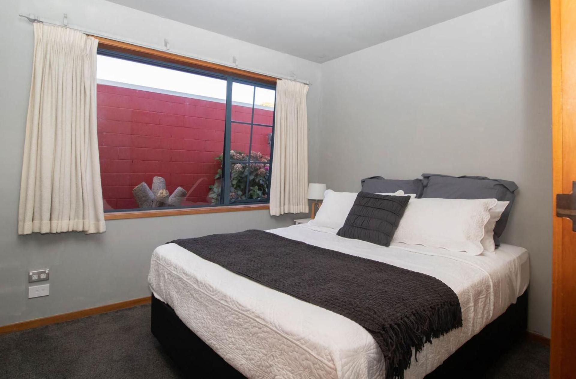 Beachfront Bliss On Wanaka Terrace Support Local Villa New Plymouth Eksteriør billede