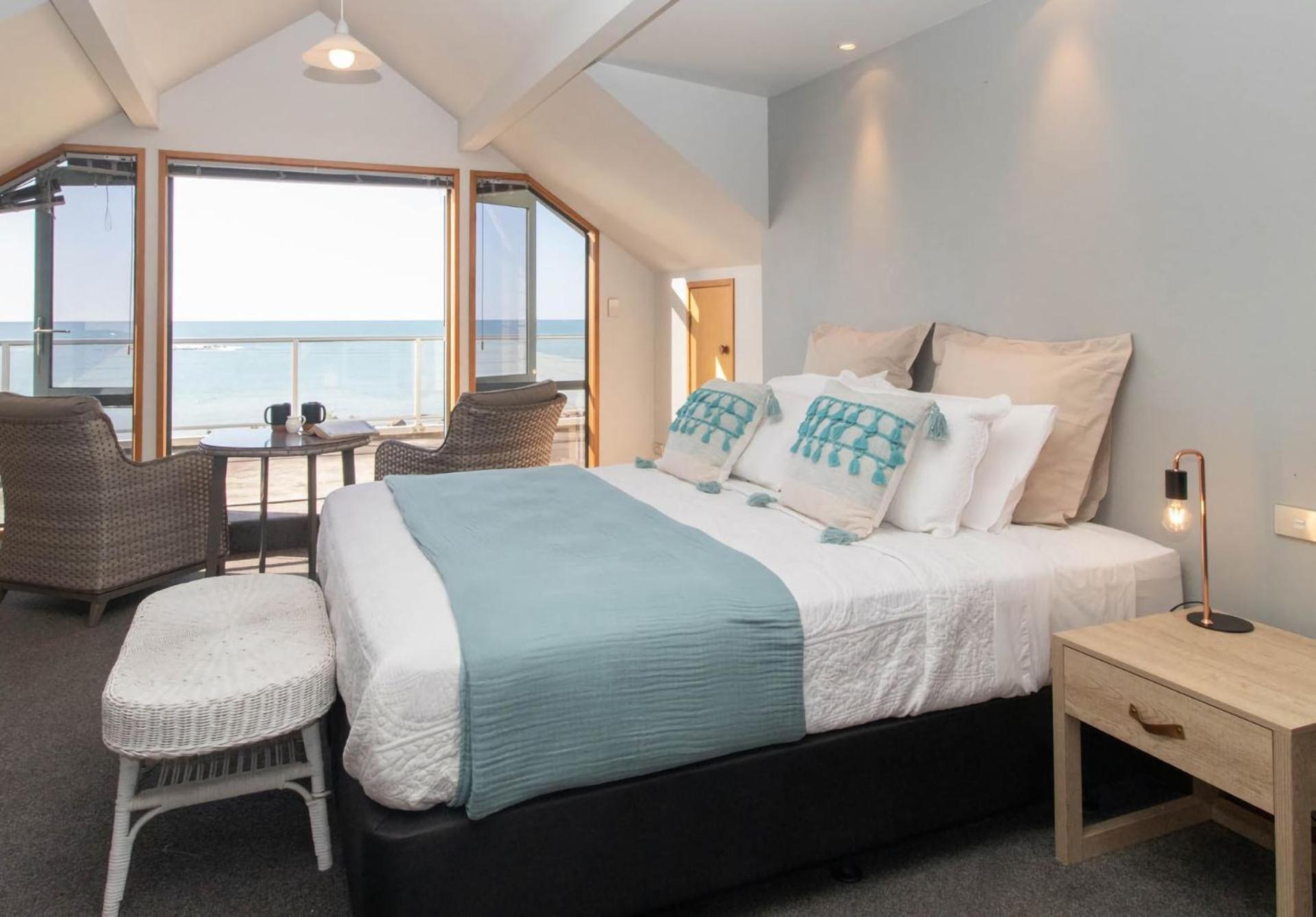 Beachfront Bliss On Wanaka Terrace Support Local Villa New Plymouth Eksteriør billede