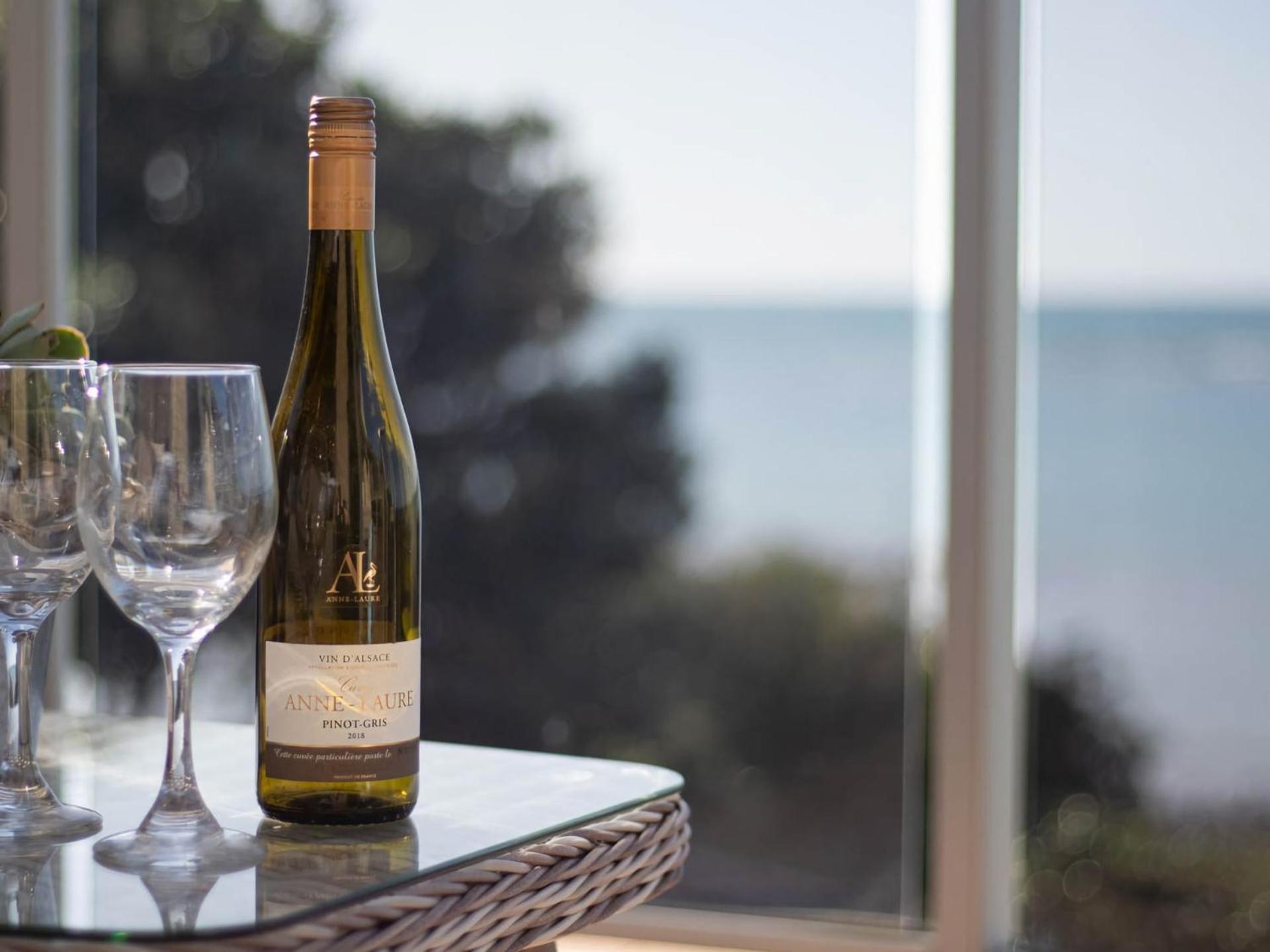 Beachfront Bliss On Wanaka Terrace Support Local Villa New Plymouth Eksteriør billede