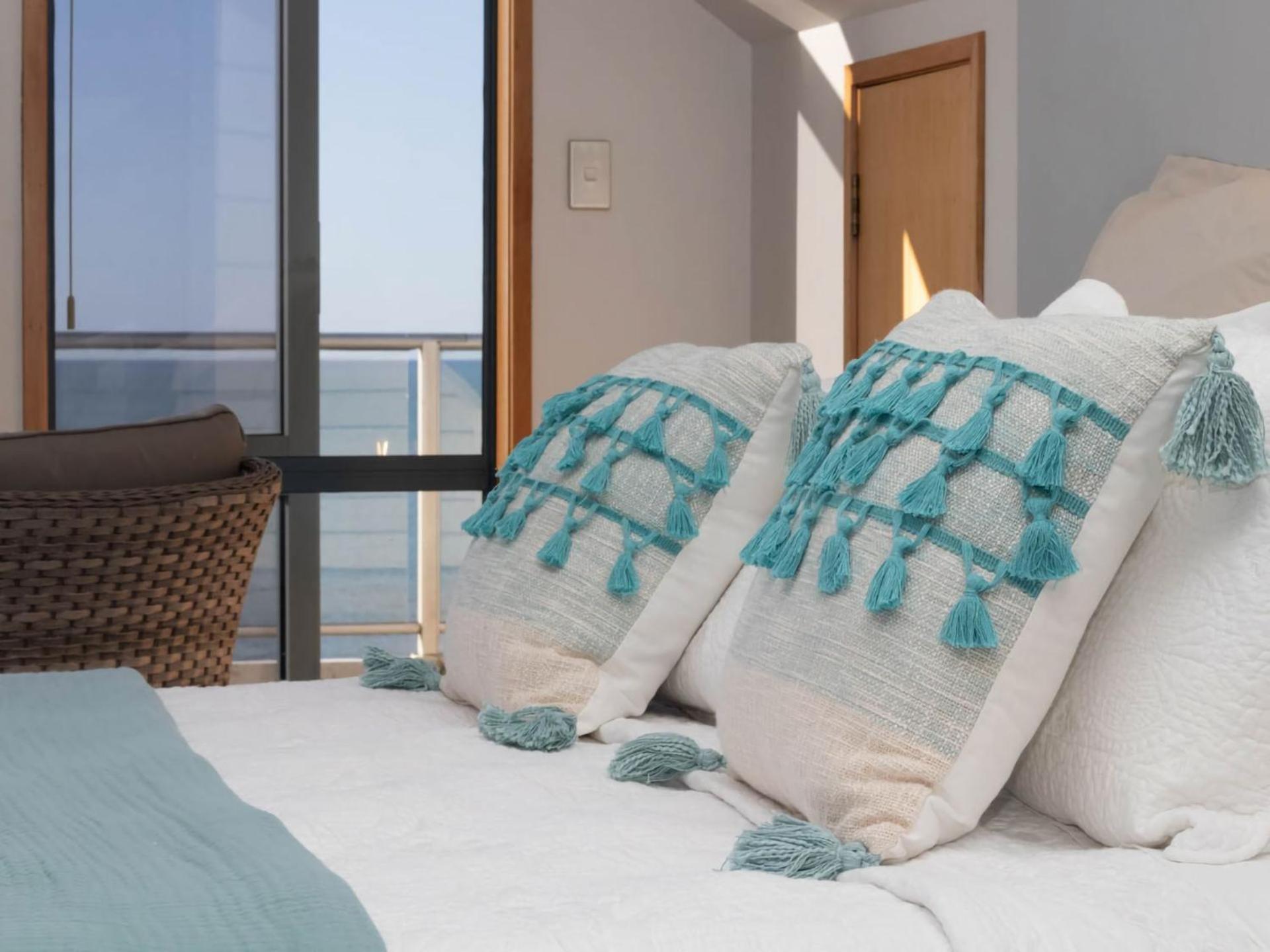 Beachfront Bliss On Wanaka Terrace Support Local Villa New Plymouth Eksteriør billede